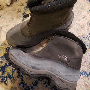 Womens North Face Zippered Snow Boot